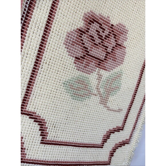 Latch Hook Rug Wall Hanging Cottage Core 1970-80s Rose Solitaire 20x27 - Picture 6 of 6